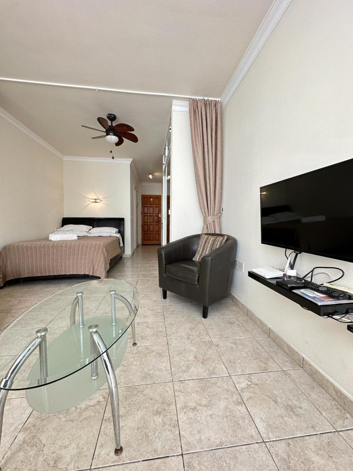 Firstline Apartment Los Cristianos Arona  Dış mekan fotoğraf