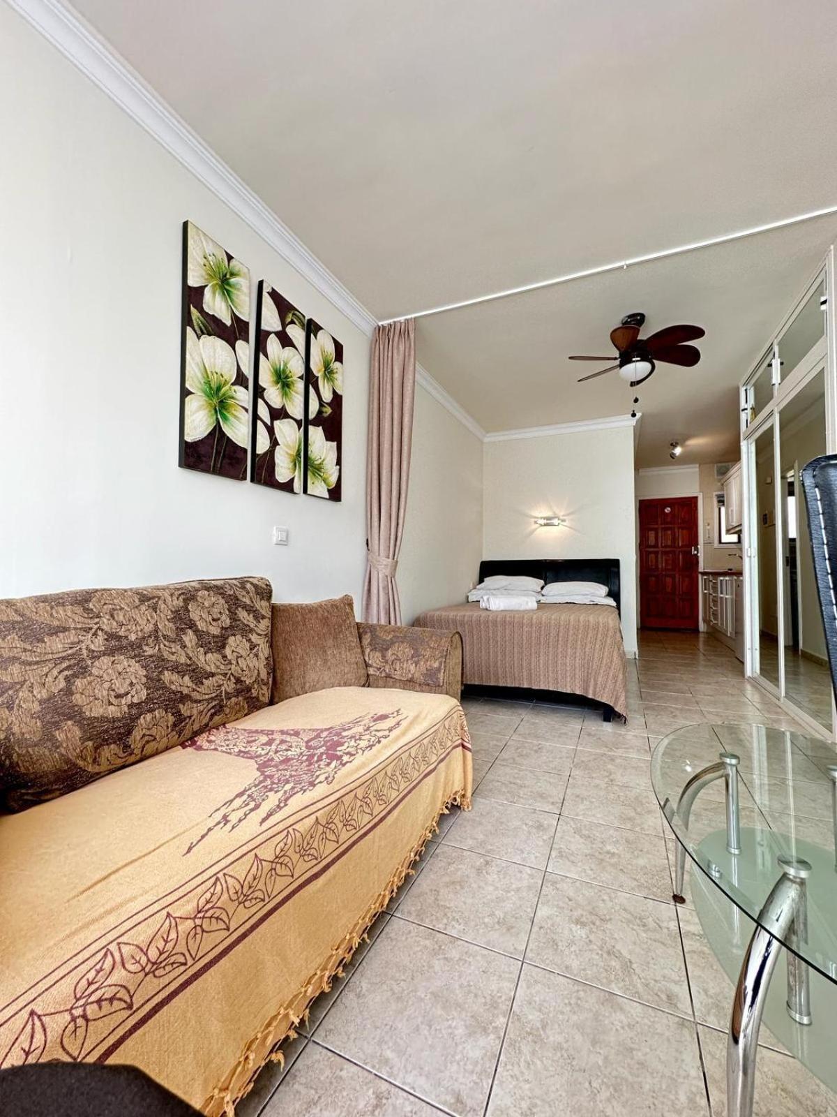 Firstline Apartment Los Cristianos Arona  Dış mekan fotoğraf
