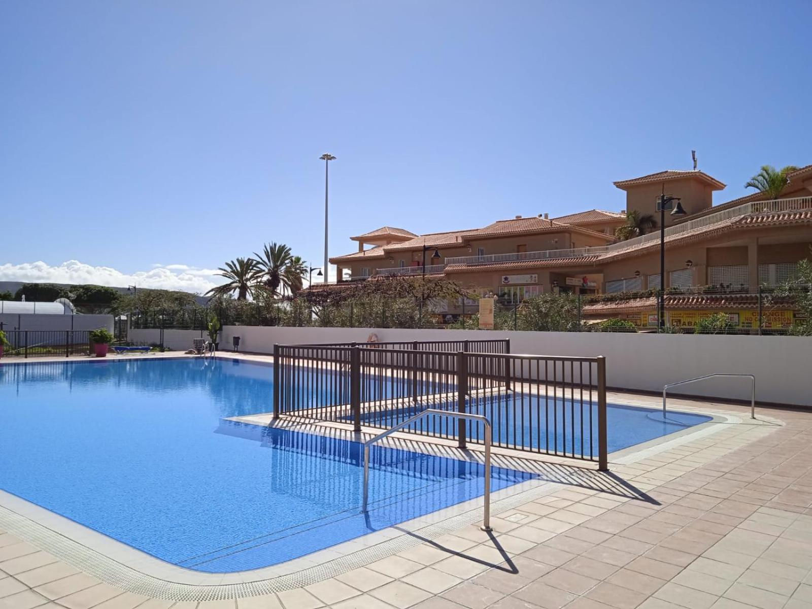 Firstline Apartment Los Cristianos Arona  Dış mekan fotoğraf