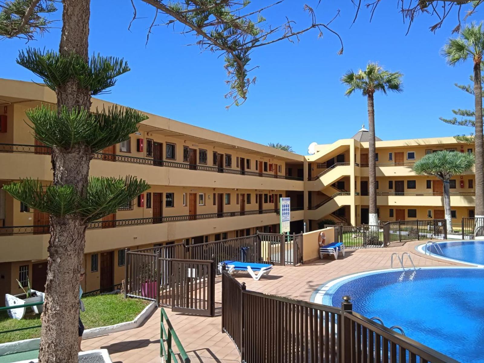Firstline Apartment Los Cristianos Arona  Dış mekan fotoğraf