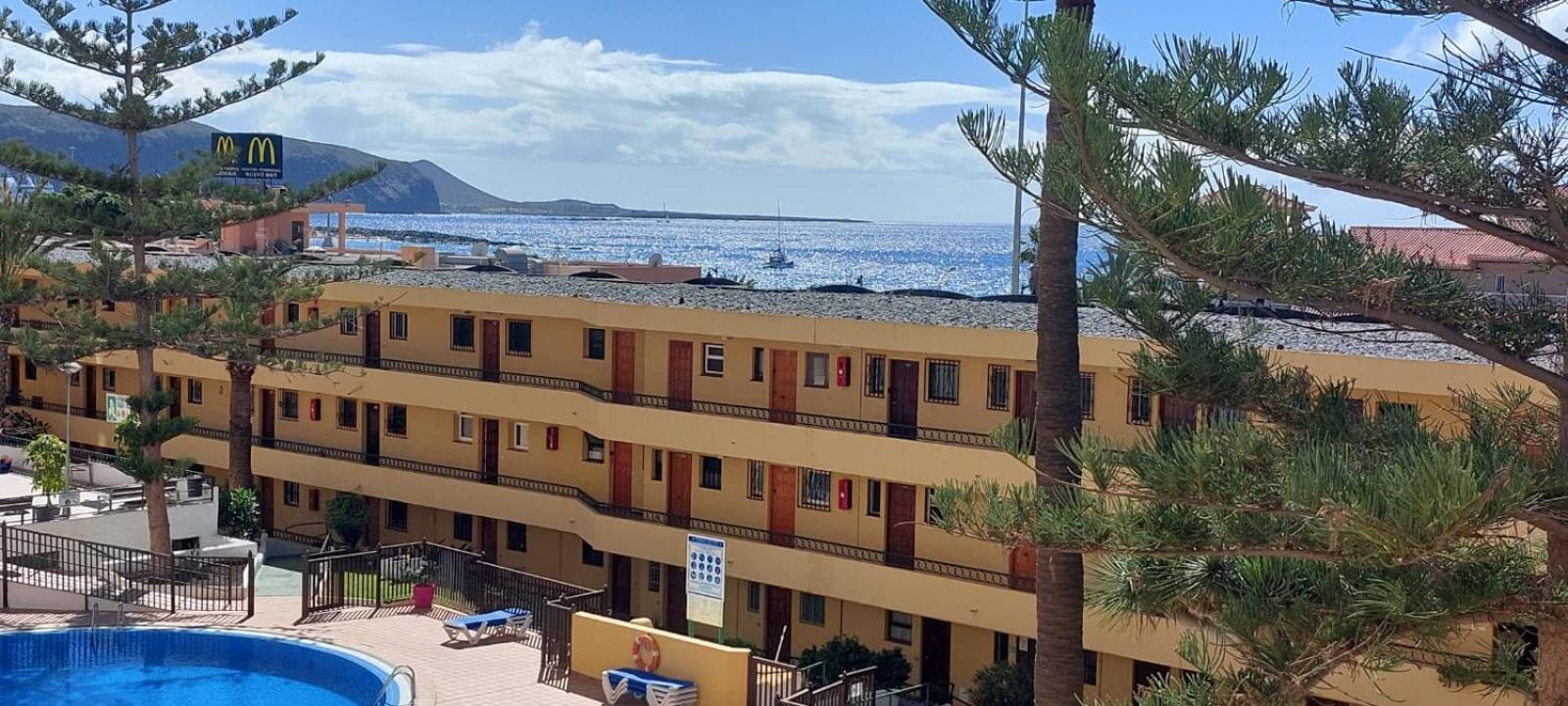 Firstline Apartment Los Cristianos Arona  Dış mekan fotoğraf